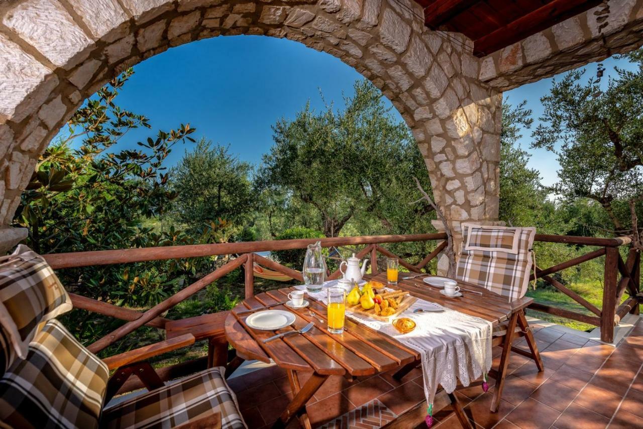 Villa Orfeas Méson Yerakaríon